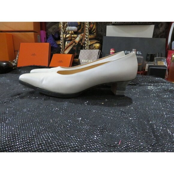 Salvatore Ferragamo READ! Italian Leather Kitten Heel Pumps 6.5 VTG new soles - Picture 1 of 13